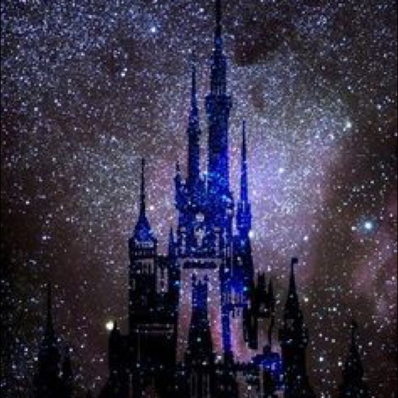 Meet your Posher, Anitra - Picture 1 of 1